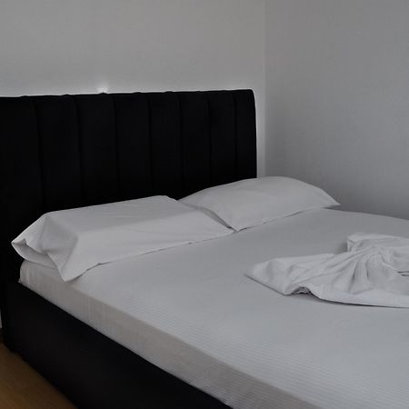 Albjona Guesthouse Tirana Exterior photo
