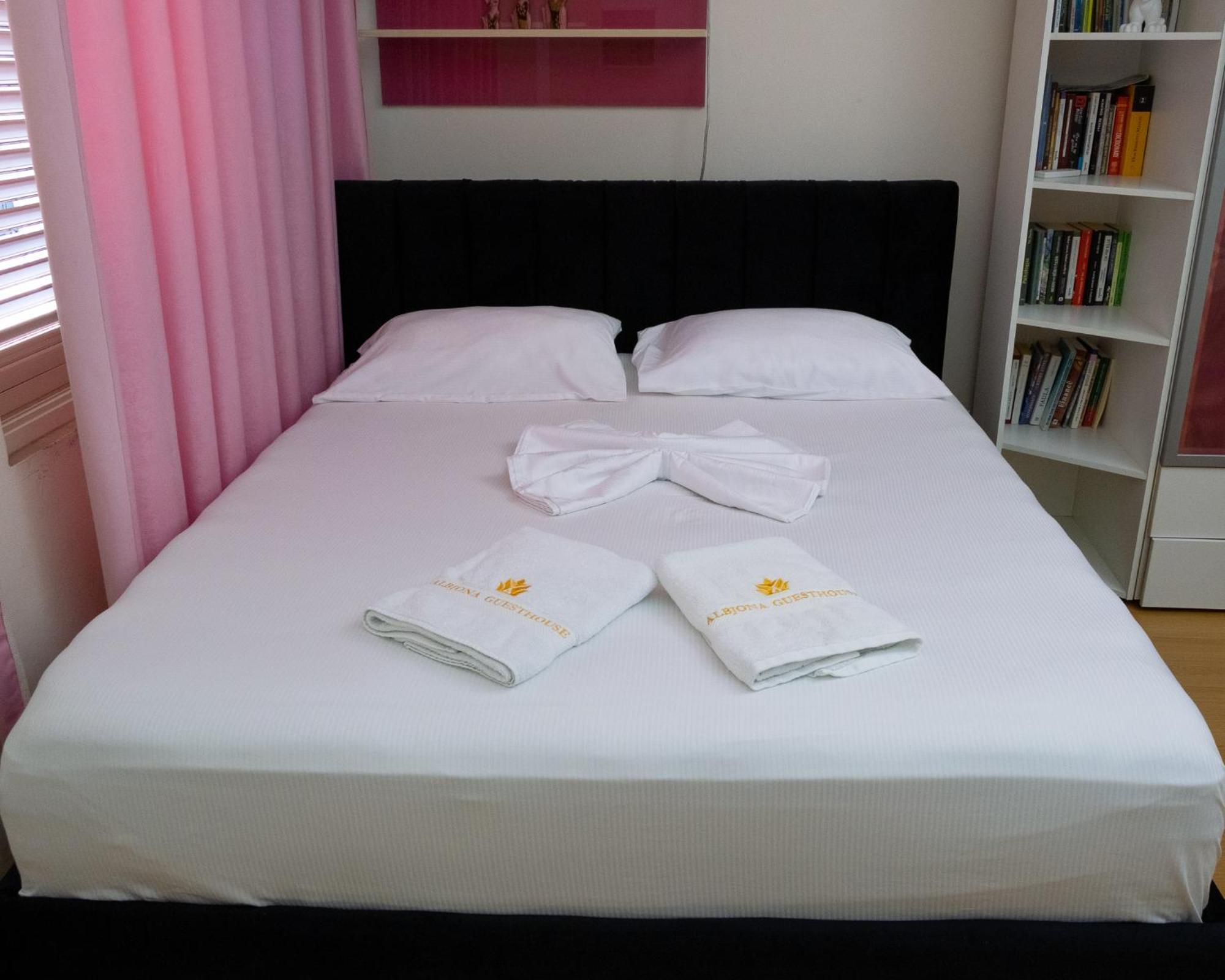 Albjona Guesthouse Tirana Exterior photo